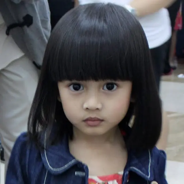 6 Potret Masa Kecil Aqeela Calista 'Dari Jendela SMP', Menggemaskan