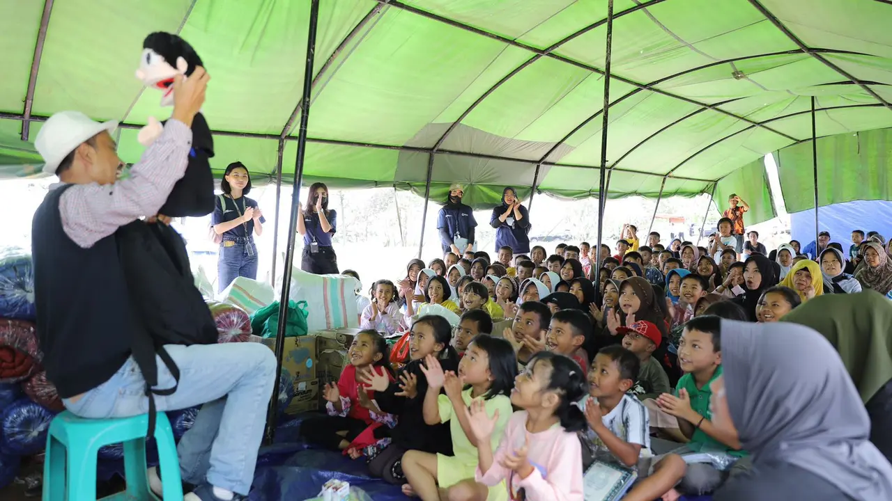 Forum Humas BUMN untuk Cianjur (Everyone Is A Hero)” di Desa Sukamulya, Cianjur, Jawa Barat.
