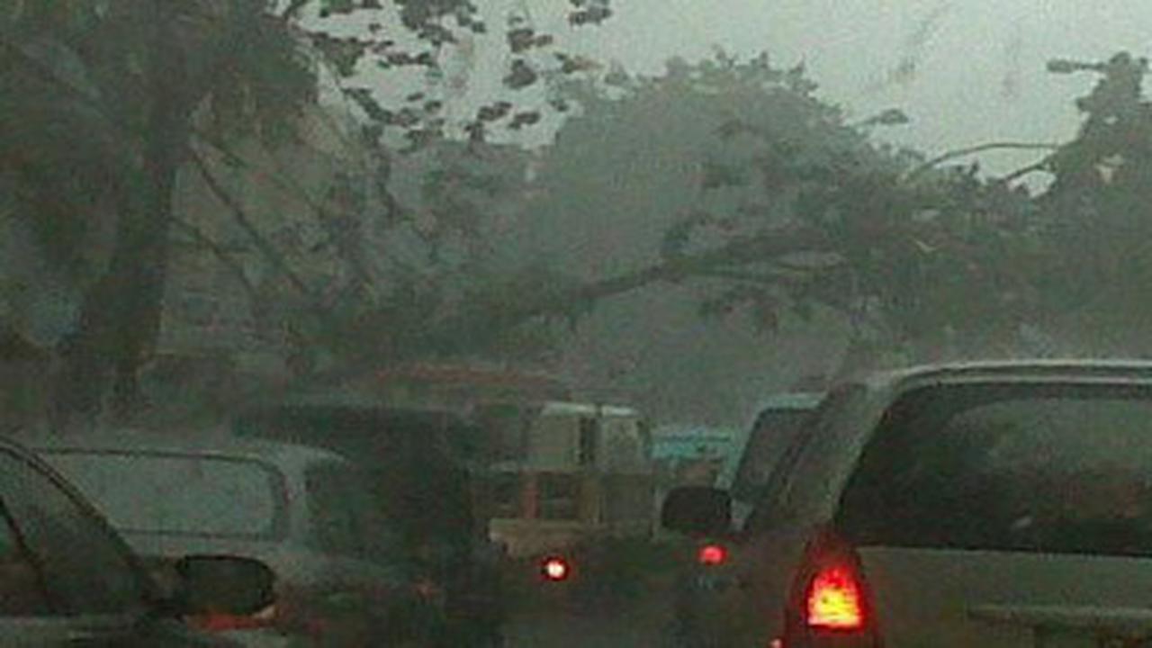 Ilustrasi Hujan Angin