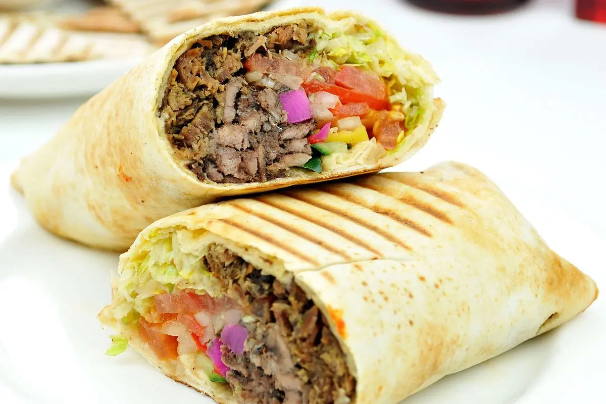Baru 40 Hari Menikah, Pasangan Ini Langsung Bercerai Karena Shawarma