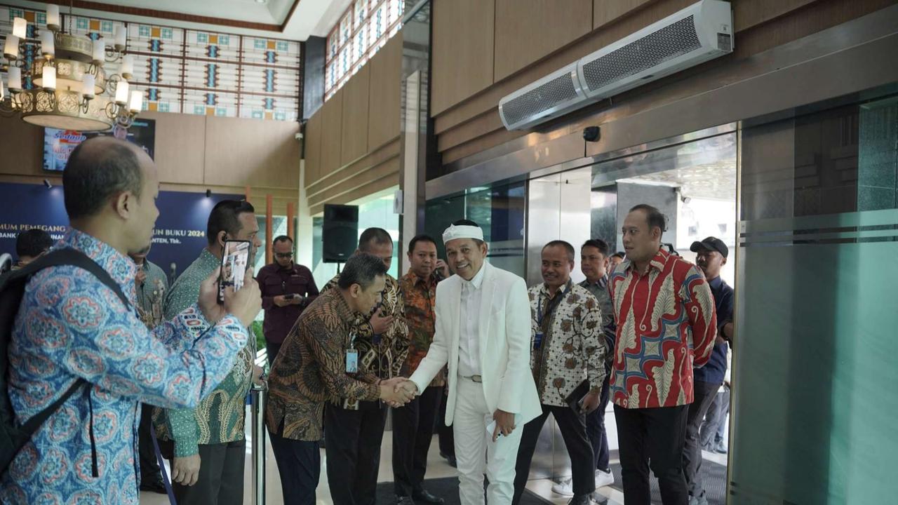 Gubernur Jawa Barat Dedi Mulyadi rombak total pejabat Bank BJB