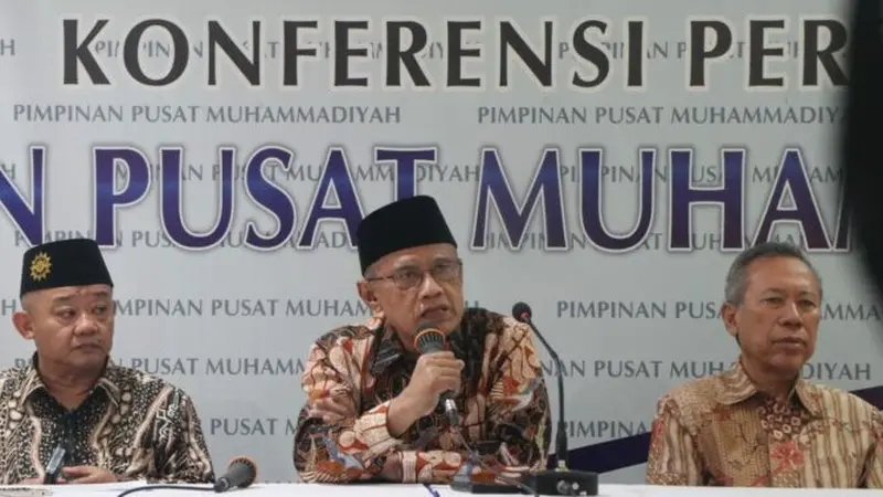 Ketua Umum PP Muhammadiyah Haedar Nashir saat menyampaikan pernyataan sikap soal Palestina. (Istimewa)