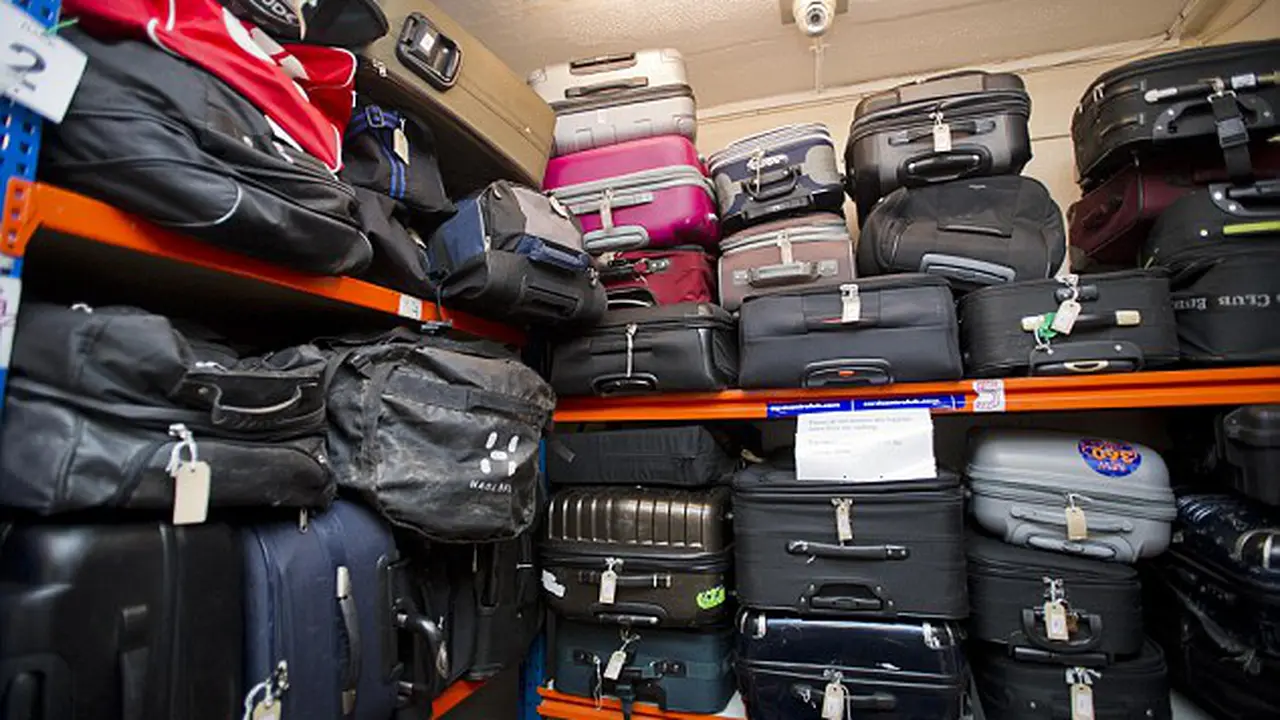 Serunya Lelang Koper-Koper yang Tak Bertuan dari Bandara