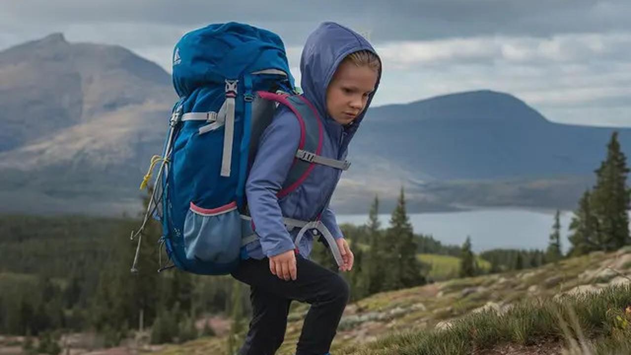Viral Bocil Akamsi Tektok Naik Gunung Bekal Seadanya, Apa Maksudnya?