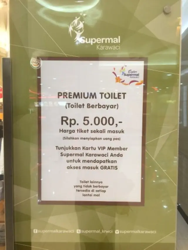 7 Pengumuman Tarif Toilet Ini Bikin Kamu Mikir Kalau Mau Buang Air