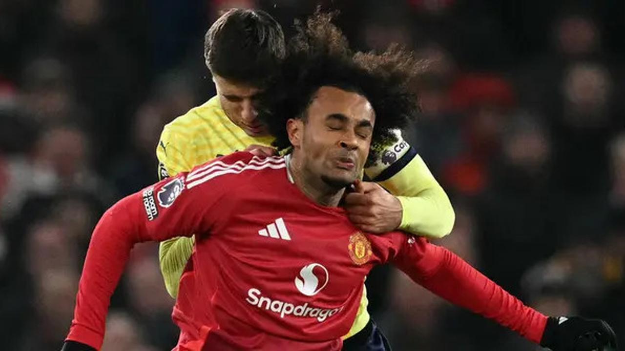 Joshua Zirkzee Berpotensi Terkena Sanksi atas Gestur Tak Senonohnya saat MU Mengalahkan Southampton