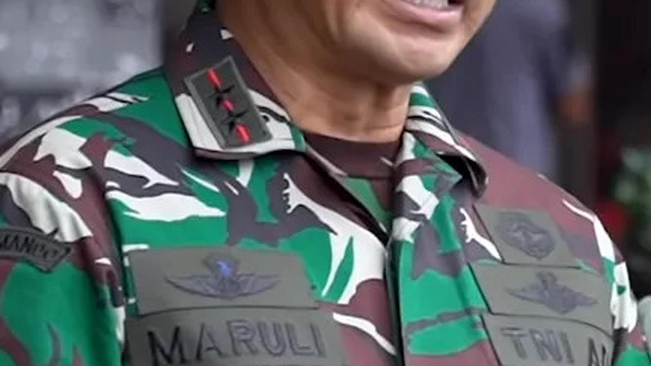 Gemuruh Semangat Para Prajurit TNI Sambut Kedatangan Kasad, Sang Jenderal Sampai Digendong