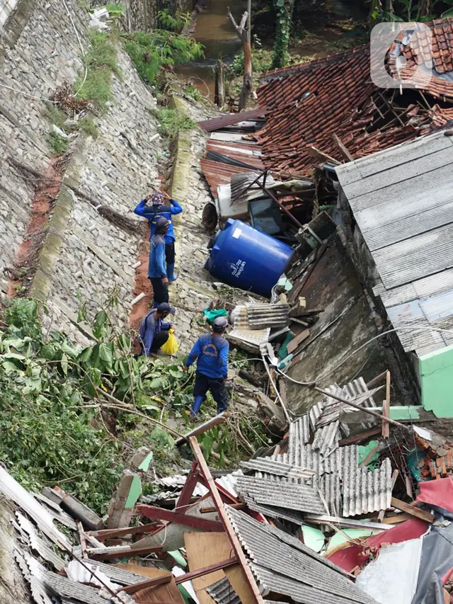 Kondisi Terkini Banjir dan Longsor di Ciganjur