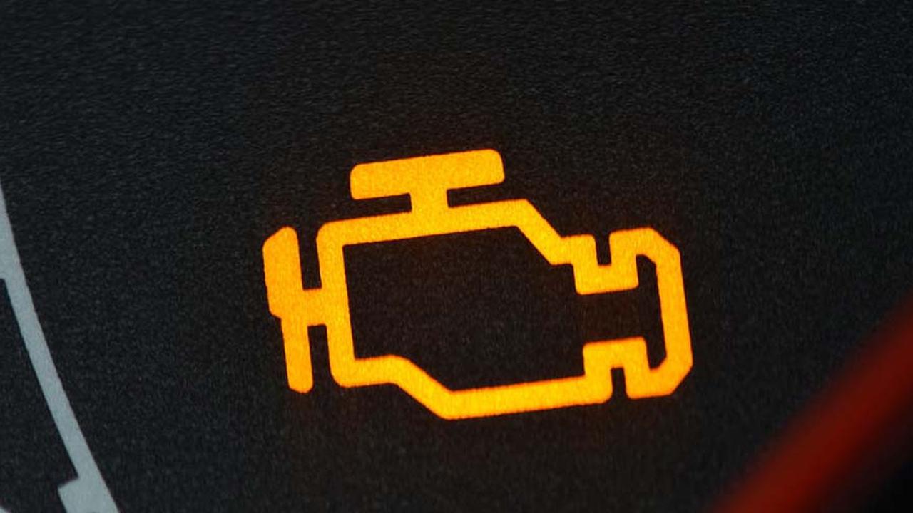 Lampu Check Engine Menyala? Cek Bagian Mobil Ini