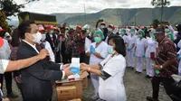 PSBI Berikan 3.500 Paket Bantuan untuk Warga Terdampak Covid-19 di Samosir