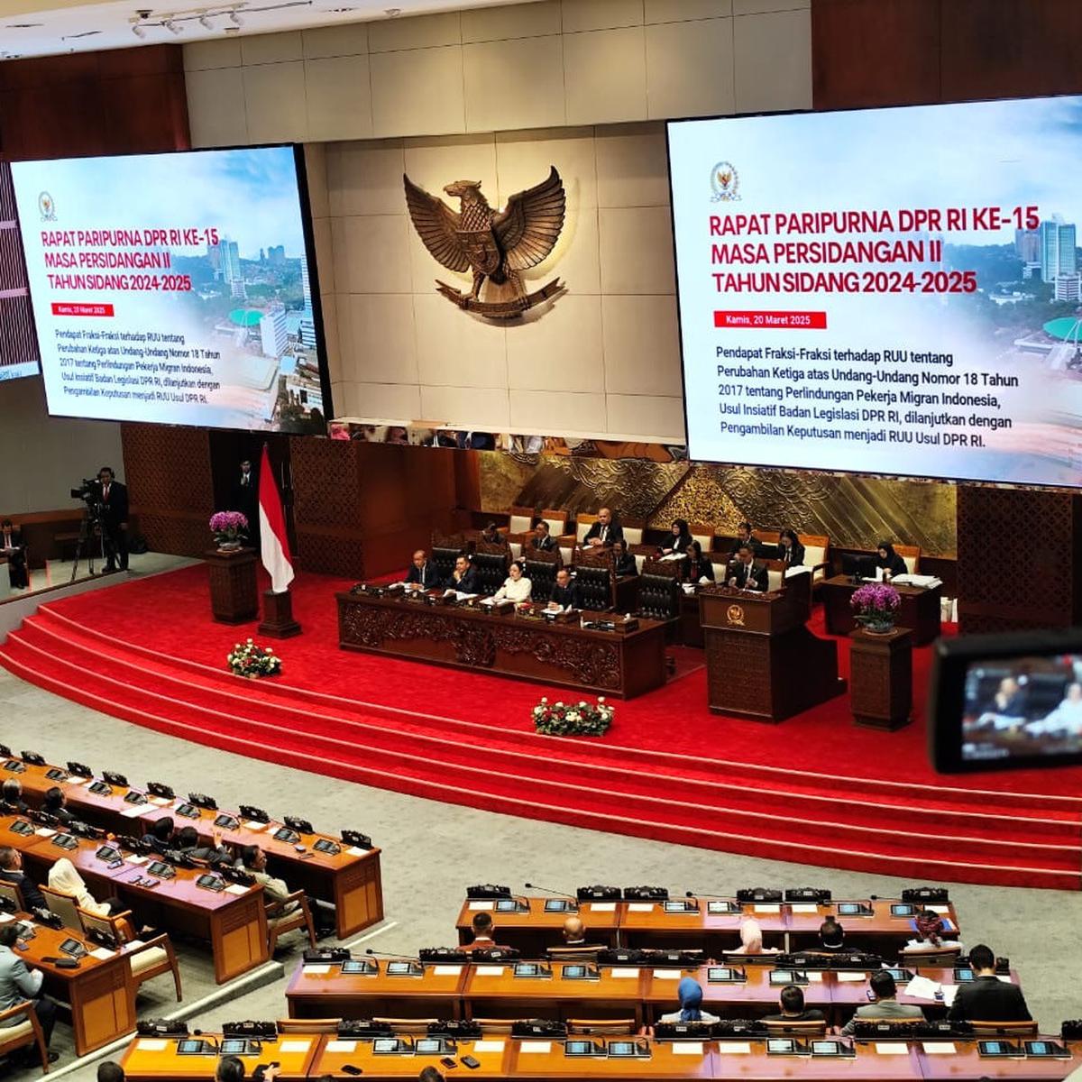 Dewan Perwakilan Rakyat (DPR) RI resmi mengesahkan Revisi Undang-Undang (RUU) Nomor 34 Tahun 2004 Tahun 2004 tentang Tentara Nasional Indonesia (TNI) menjadi undang-undang atau UU TNI.