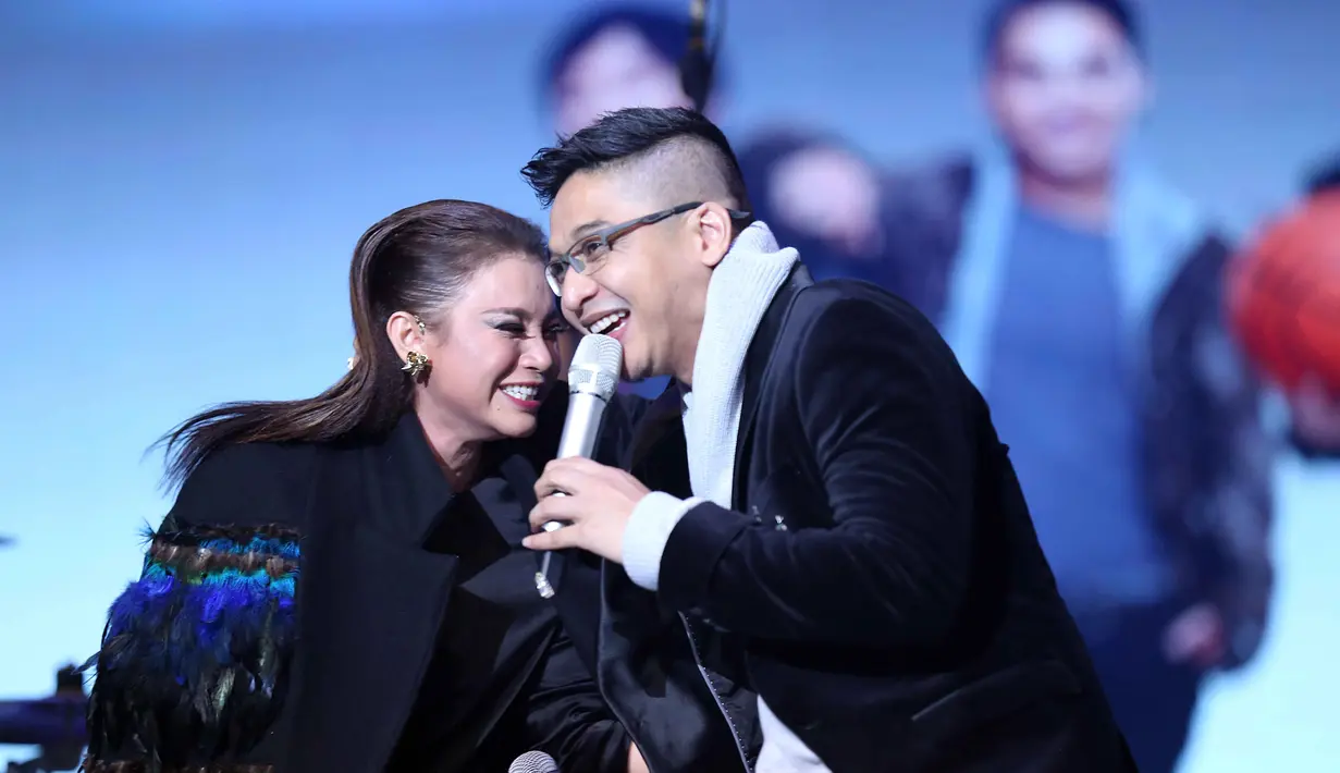 Rossa mengaku hanya dirinya yang dibuatkan lagu oleh hits makernya Ungu, Enda. (Nurwahyunan/Bintang.com)