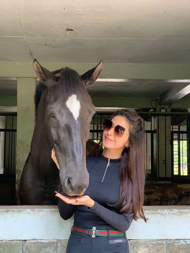 Nabila Syakieb bersama kudanya (Instagram/nsyakieb85)