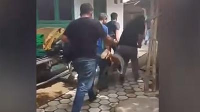 Pelarian Dwi Bagus Berakhir di Jombang, Begini Momen Saat Digelandang Polisi