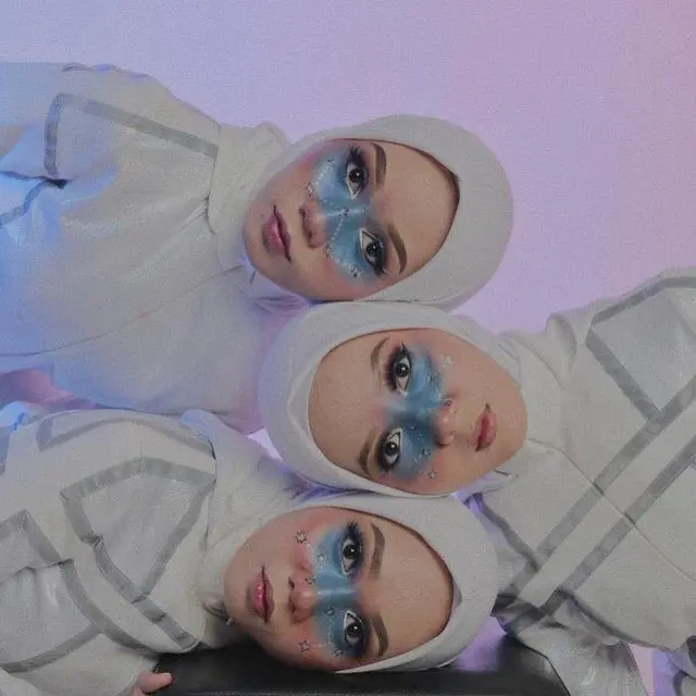 6 Potret Purwa Kembar, Kembar Tiga Wanita yang Viral di TikTok
