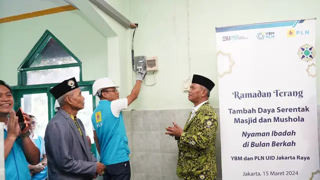 Sebanyak 237 masjid dan mushola di wilayah Jakarta mendapatkan bantuan tambah daya gratis secara serentak hasil infaq pegawai PLN Unit Induk Distribusi (UID) Jakarta Raya