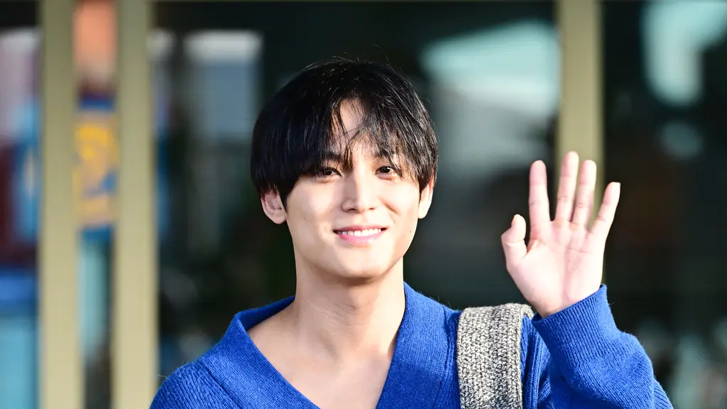 Mingyu SEVENTEEN dipastikan datang ke Jakarta untuk hadiri Cocktail Event di Plaza Senayan [Dior]