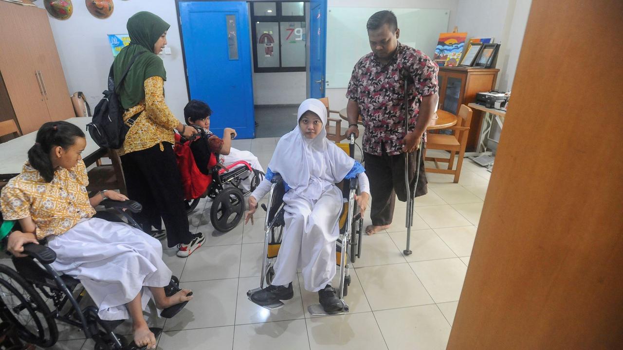 Semangat Guru Difabel di YPAC