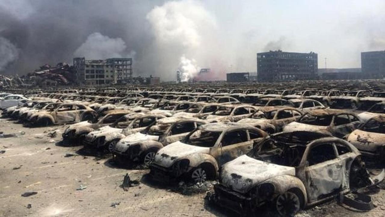 Ribuan kendaraan dipercaya ikut ludes terbakar