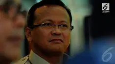 Soal fotonya bersama Asma Dewi, Edhy menegaskan, Partai Gerindra tidak memilih-milih kawan. 