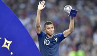 Striker Timnas Prancis Kylian Mbappe meraih penghargaan Pemain Muda Terbaik Piala Dunia 2018. Ia mengantarkan Prancis menjadi juara Piala Dunia 2018. (AP Photo / Martin Meissner)