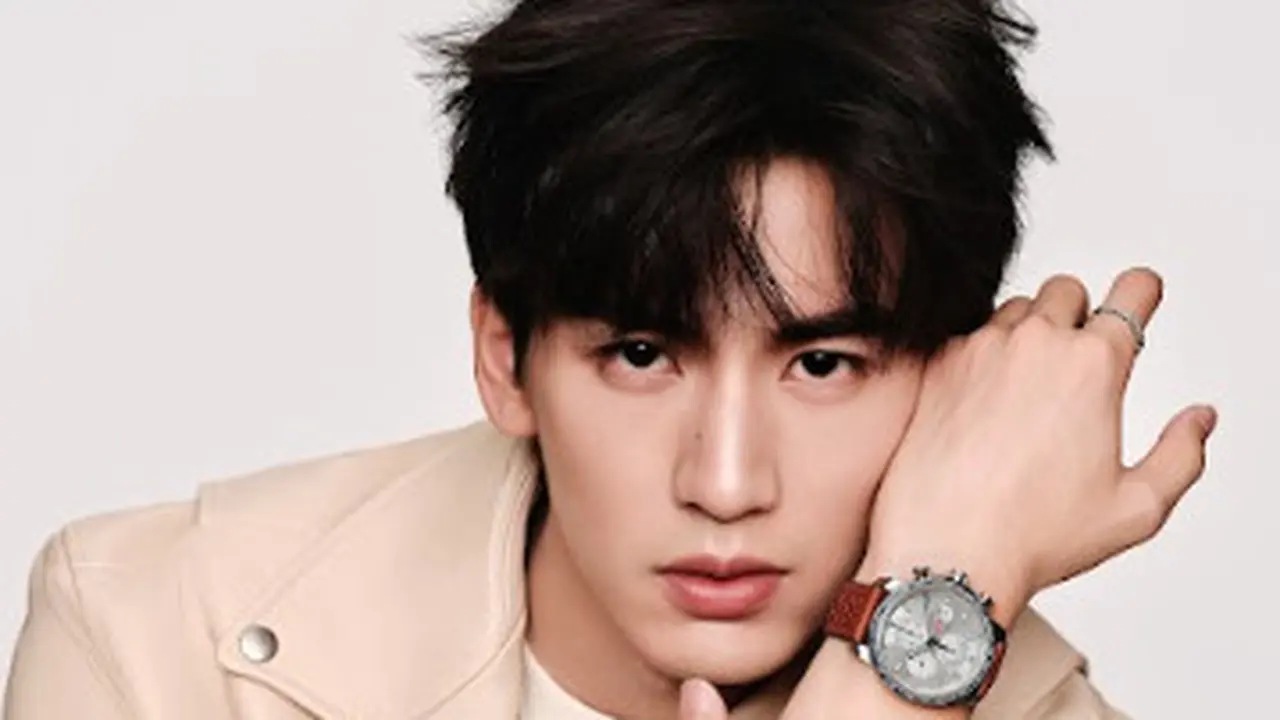 Pesona Tampan Zhang Linghe, Aktor China yang Digaet Chopard Sebagai Wajah Baru