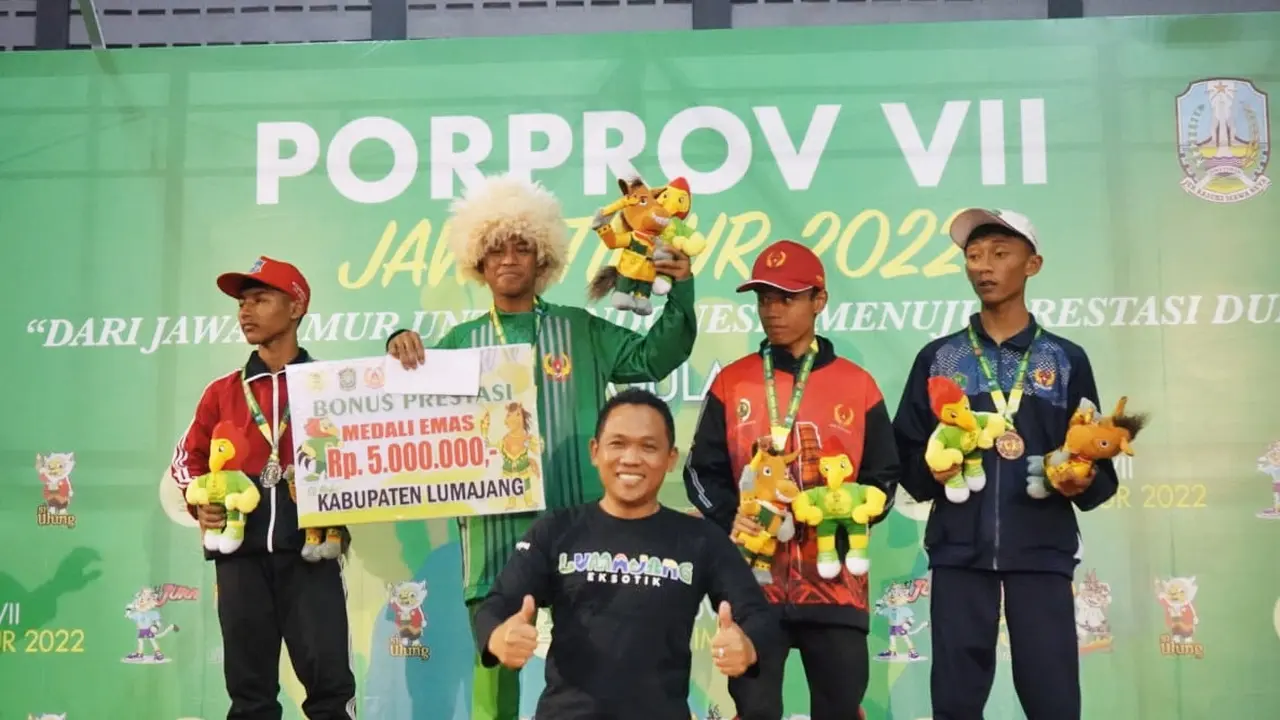 Cabor Gulat Lumajang rai medali emas di Porprov Jatim (Istimewa)