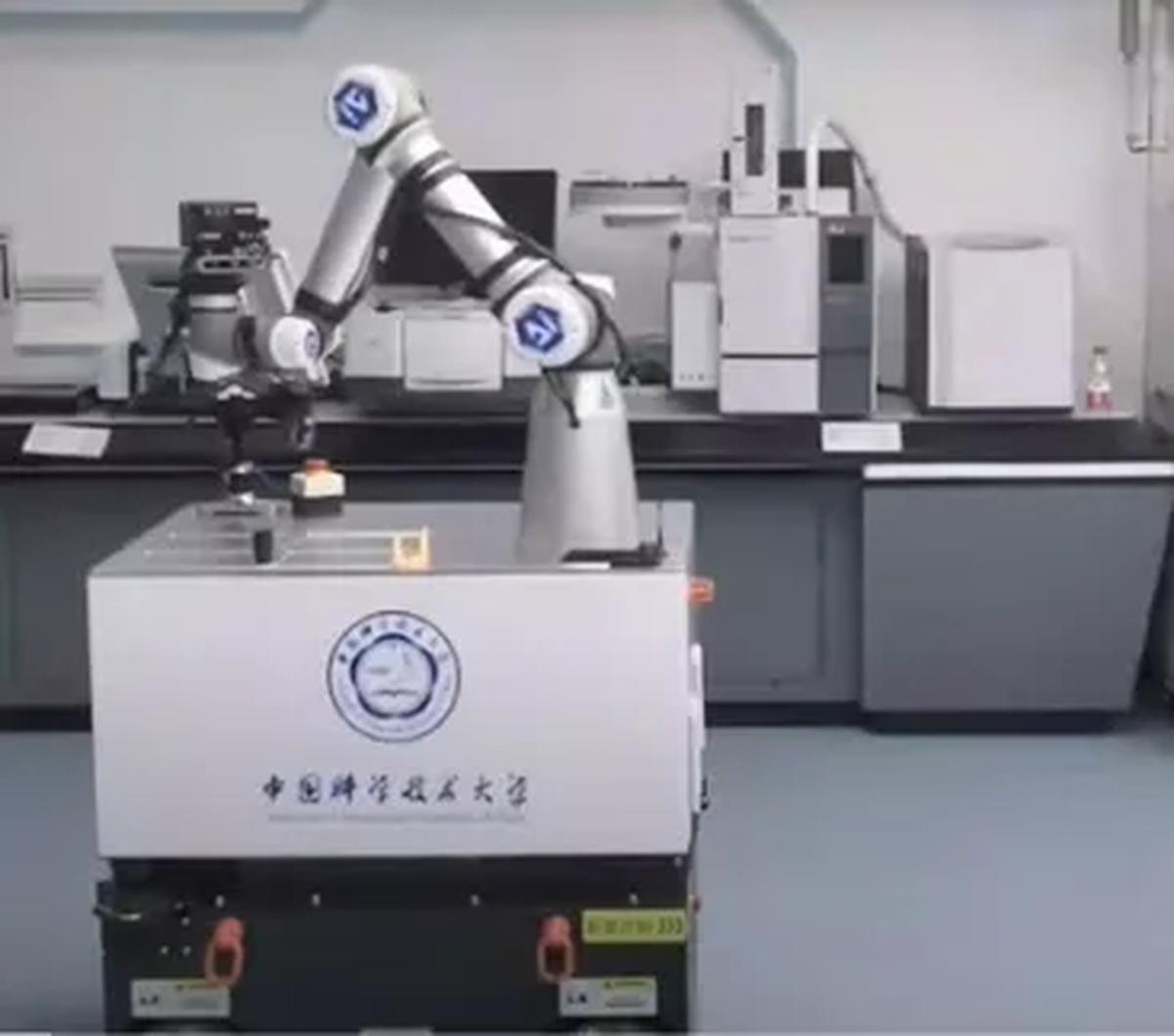 Melansir laporan dari <i>Business Insider</i> dan <i>Nature</i>, Kamis (16/11), tujuan utama robot AI ini adalah menemukan cara cerdas untuk membuat senyawa baru dari sumber daya yang ada di lokasi itu.&nbsp;<br>