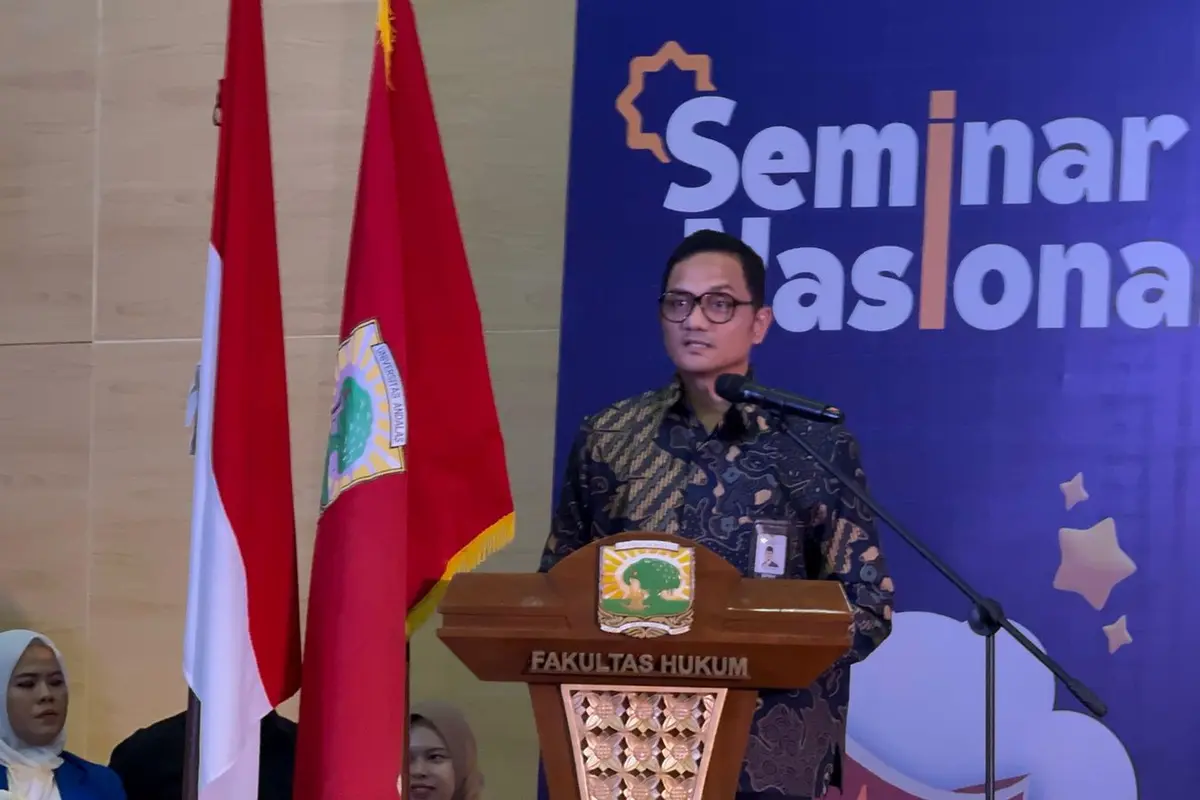 Kepala BPKH, Fadlul Imansyah,dalam Seminar Nasional bertema "Investasi Keuangan Haji oleh BPKH: Antara Kepastian Hukum dan Keadilan Bagi Jemaah Haji dalam Bingkai Keputusan Ijtima' Ulama", Kamis (26/9/2024) (Istimewa)