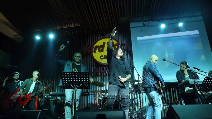 [Bintang] Element Reunion, Usia Tak Buat Berhenti Berkarya