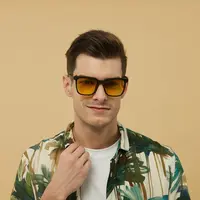 Ilustrasi pria tampil rapi (Source: Pixabay/GlassesShop)