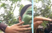 Anggota Kowad TNI di Hutan Wajahnya Diolesi Cat Samaran oleh Senior, Hasilnya Malah Bikin Terkejut