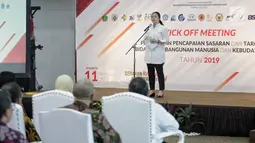 Menko PMK Puan Maharani memimpin Kick Off Meeting Percepatan Pencapaian Sasaran dan Target Bidang Pembangunan Manusia dan Kebudayaan 2019, Jakarta, Senin (11/2). Rapat khususnya membahas pembangunan dan kesejahteran masyarakat. (Liputan6.com/FaizalFanani)
