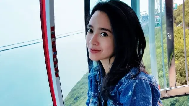 [Bintang] Dea Ananda