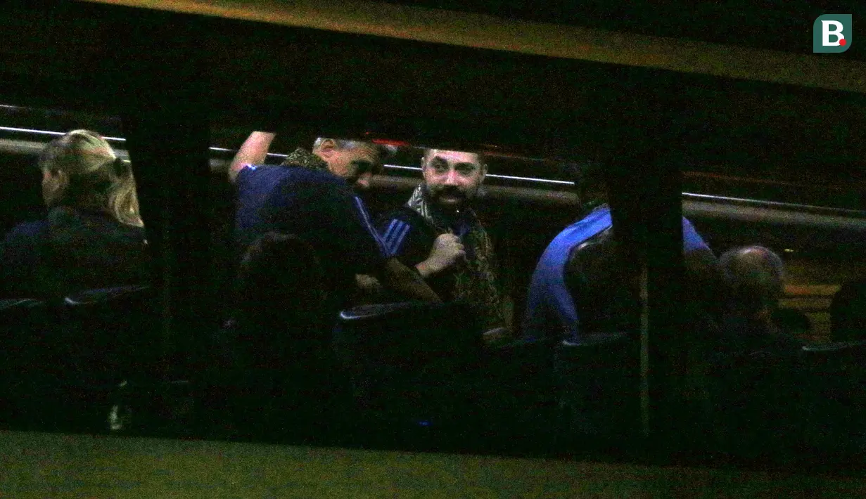 Suasana rombongan Timnas Argentina saat tiba di Hotel Fairmont, Jakarta, Jumat (16/6/2023) malam WIB. (Bola.com/Bagaskara Lazuardi)