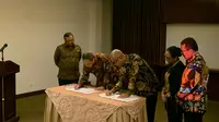 SKK Migas dan Jaksa Agung Muda Intelijen (Jamintel) Kejaksaan Agung melakukan penandatanganan perjanjian kerja sama pengawasan Proyek strategis hulu migas. (Dok SKK Migas)