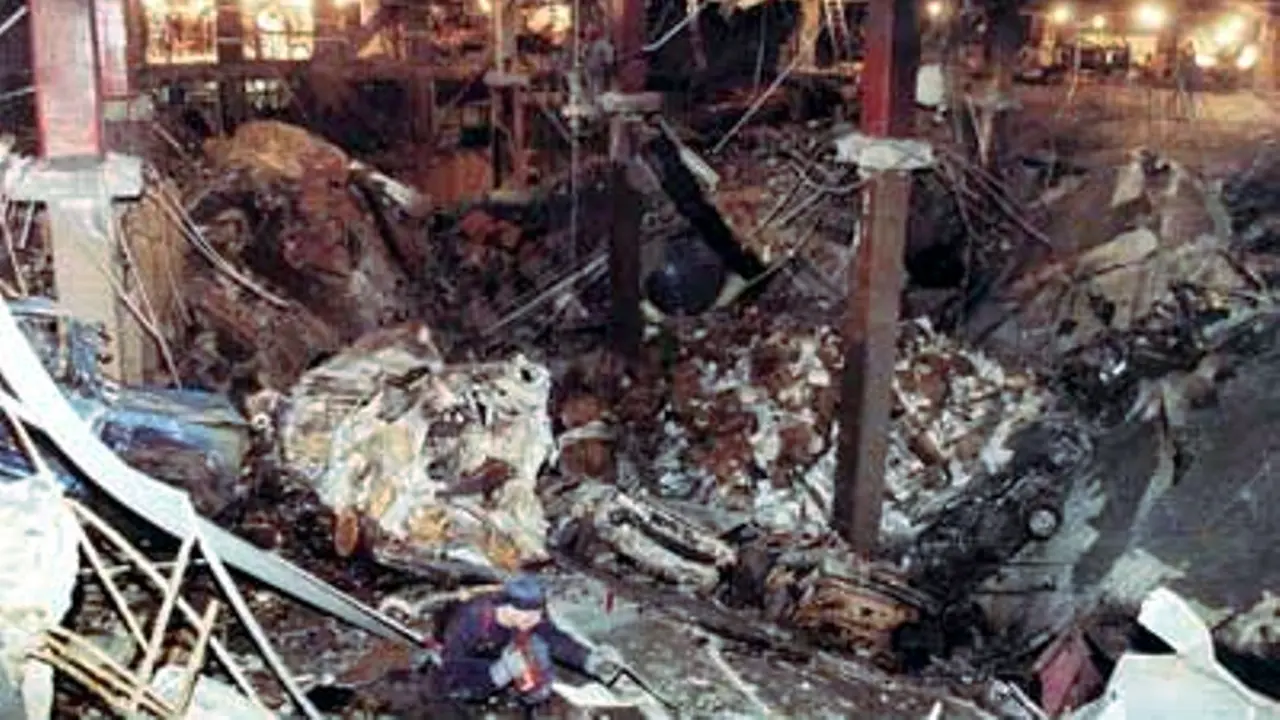 Pasca-ledakan bom di World Trade Center (WTC). New York, AS. (Wikimedia)