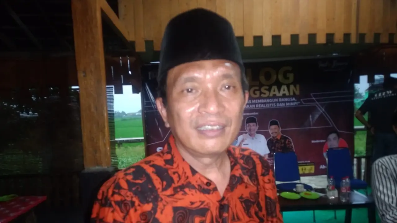 Wakil Bupati Bojonegoro, Budi Irawanto saat diwawancarai awak media. (Liputan6.com/Ahmad Adirin)