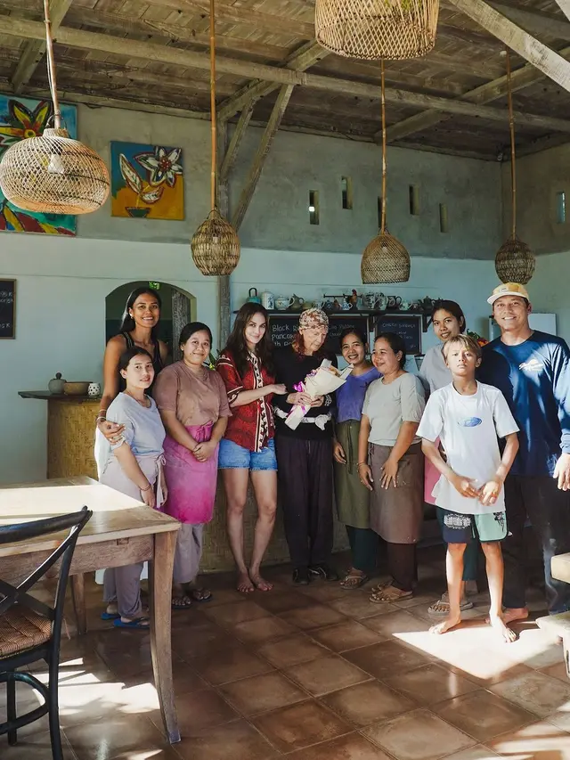 Ultah Ibu Luna Maya