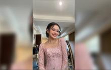 Potret Cantik Sarah Menzel saat Hadir di Pengajian dan Siraman Aaliyah Massaid, Tampil Seragam dengan dengan Keluarga Azriel