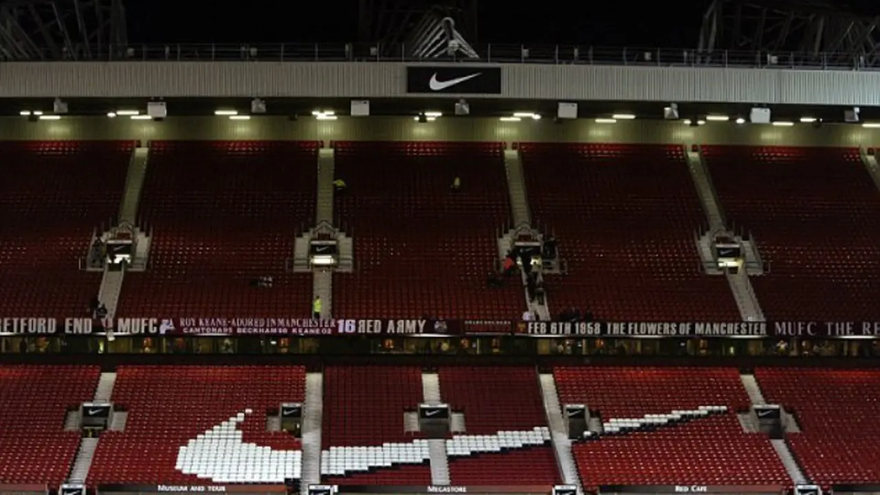 Tribun Old Trafford