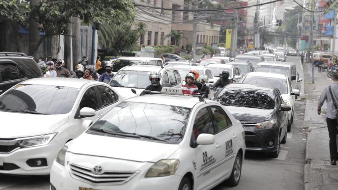 Kondisi jalanan di Filipina yang macet. (Bola.com/M. Iqbal Ichsan)