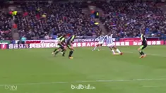 Huddersfield keluar dari zona degradasi sehabis menghabisi Bournemouth 4-1 dalam lanjutan Liga Inggris, Minggu (11/2). Alex Pritch...