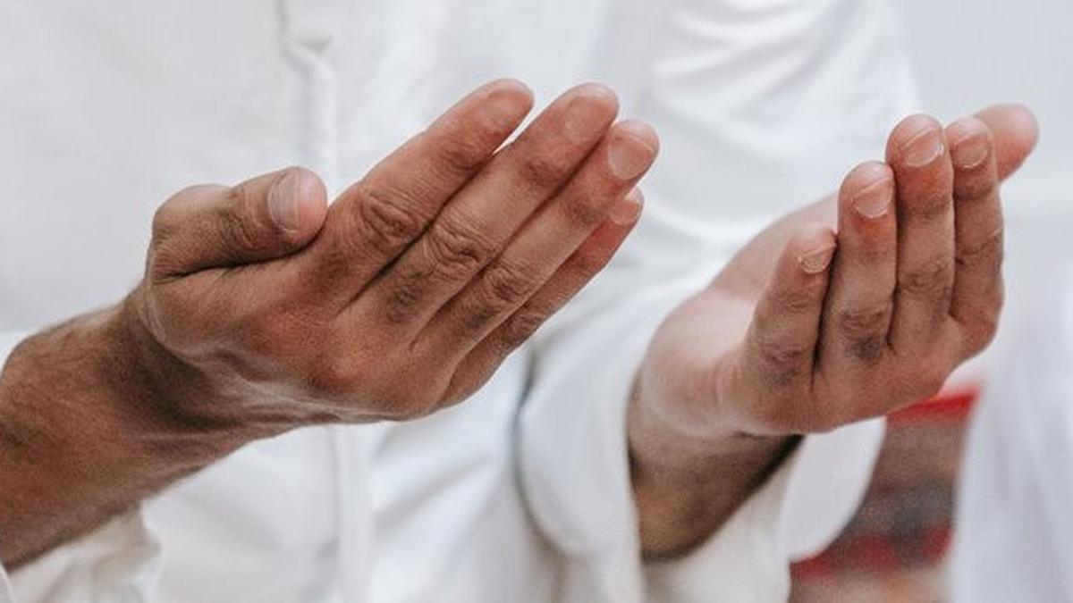 Doa Akhir Tahun dan Awal Tahun untuk Muhasabah Diri, Bikin Momen Lebih Bermakna