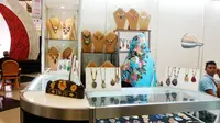 Berbagai Perhiasan di Jakarta International Jewellery Fair (JIJF) 2015