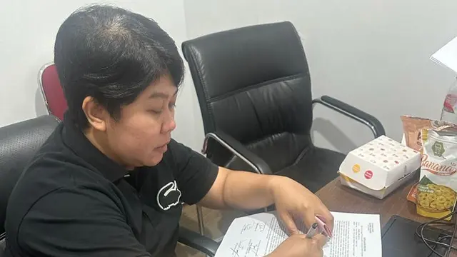 Amelia Sabara (AS) alias Amel, tersangka kasus menghalangi penyidikan dugaan korupsi pertambangan ore nikel di wilayah Izin Usaha Pertambangan (IUP) PT Antam di Blok Mandiodo, Konawe Utara, Sulawesi Tenggara. (Dok. Kejaksaan)