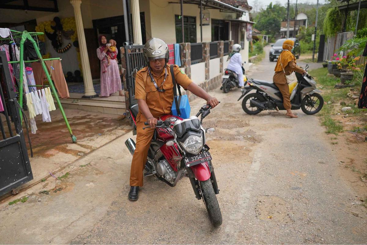 FOTO: 2.600 Anak di Sumenep Terjangkit Campak, Vaksinasi Terhambat Isu Halal