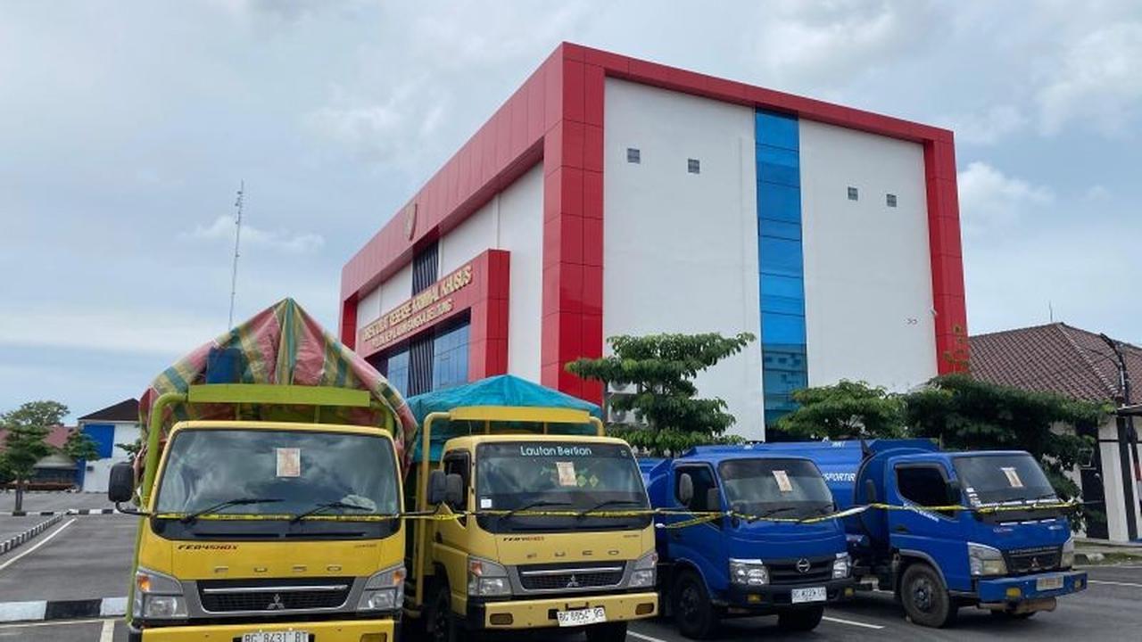 Polda Babel Limpahkan Empat Tersangka Kasus Penimbunan BBM Solar Ilegal ke Kejati