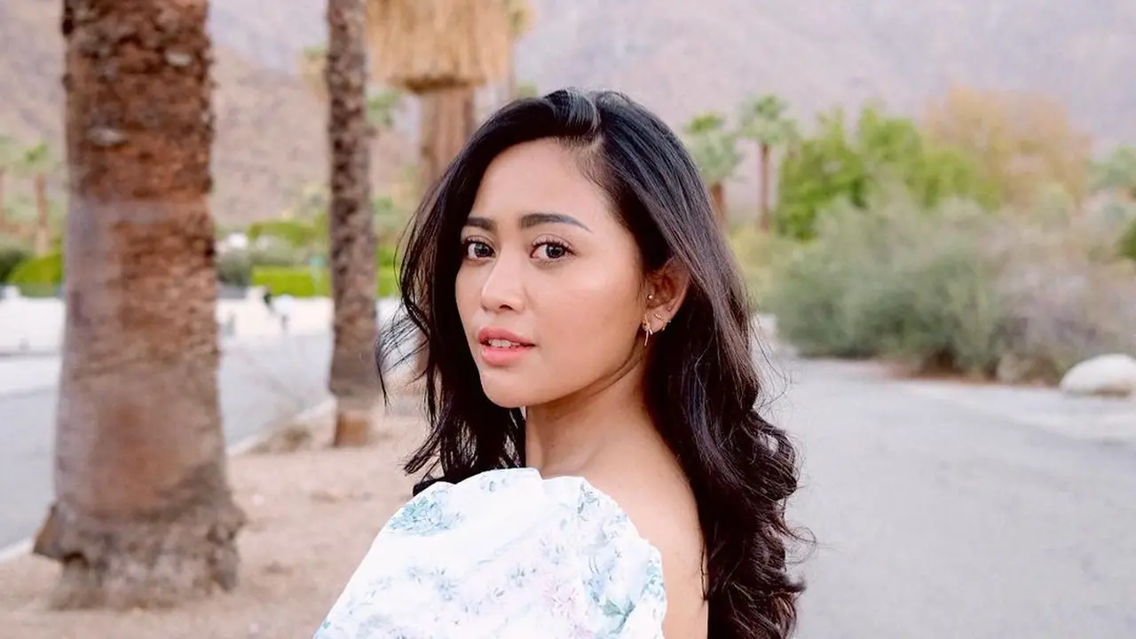 Rachel Vennya.