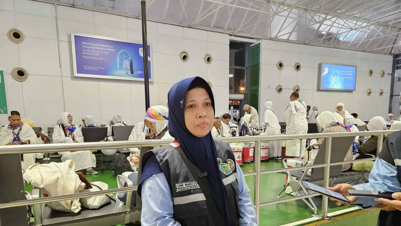 Ketika Petugas Binmas Konghucu Jabat Ketua Kloter Perempuan Pertama dari Kalimantan Barat